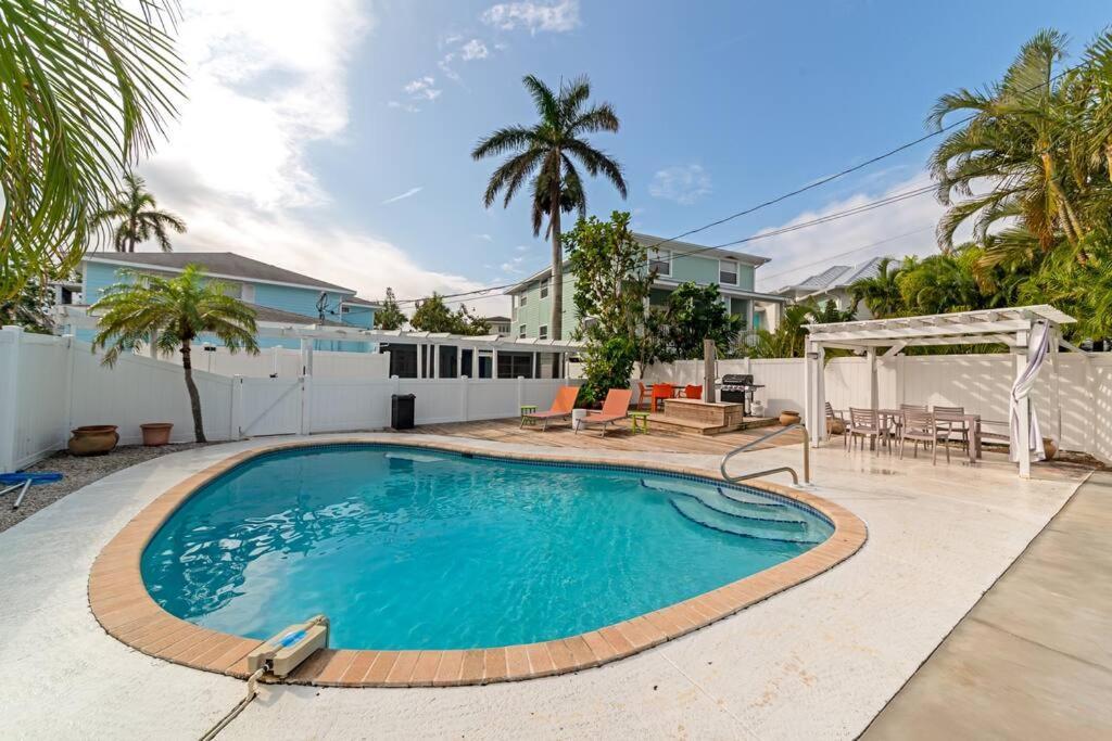 Walk To The Beach - Island Villa Siesta Key Exterior foto